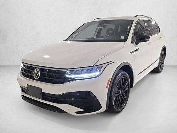 VOLKSWAGEN TIGUAN 4MOTION 2022 3VV8B7AX4NM006598 image